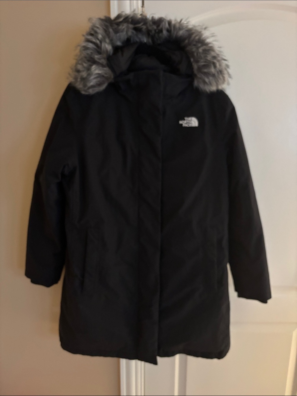 The North Face Women’s Arctic Down Parka – Black. XXL